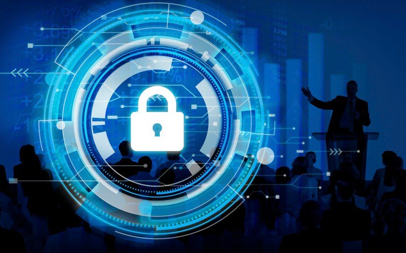 Cadenas numérique devant un auditoire